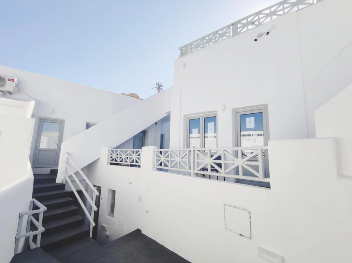 Livin Santorini - Center Rooms Santorini Island エクステリア 写真