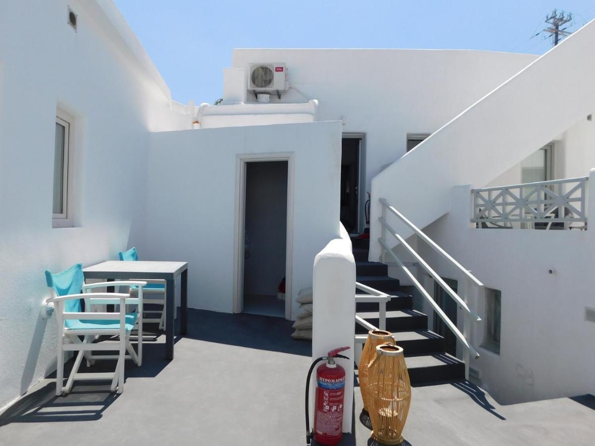 Livin Santorini - Center Rooms Santorini Island エクステリア 写真